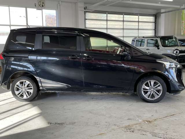 トヨタ シエンタ １．５ Ｇ クエロ ４ＷＤ R2年 (北海道) 99