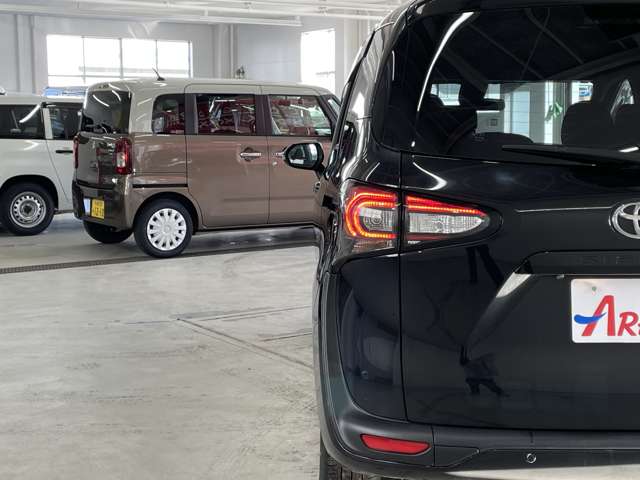 トヨタ シエンタ １．５ Ｇ クエロ ４ＷＤ R2年 (北海道) 99