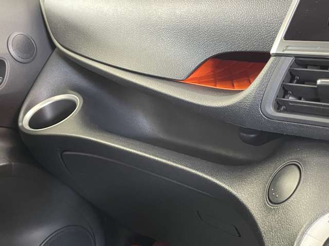 トヨタ シエンタ １．５ Ｇ クエロ ４ＷＤ R2年 (北海道) 99