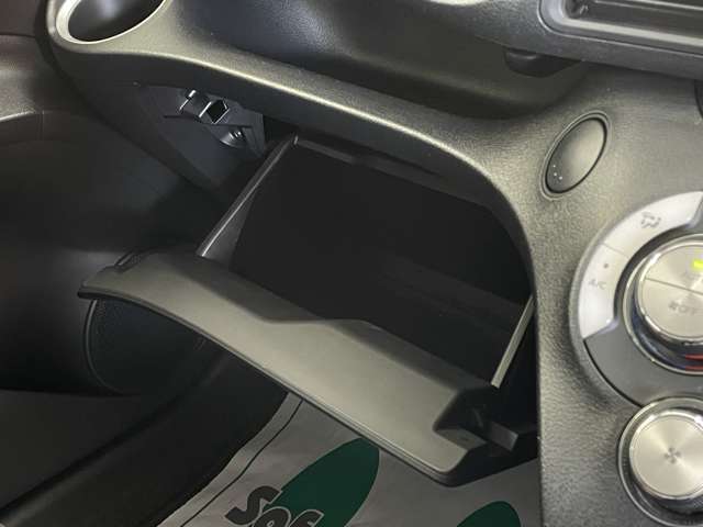 トヨタ シエンタ １．５ Ｇ クエロ ４ＷＤ R2年 (北海道) 99