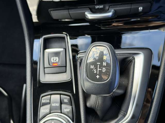 ＢＭＷ ２シリーズグランツアラー ２１８Ｉ H28年 (東北) 99