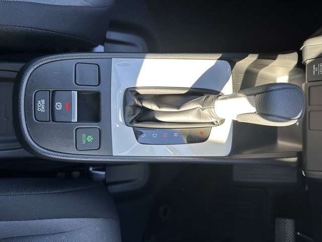 ホンダ フィット １．５ ベーシック R5年 (東海) 99