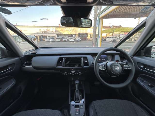 ホンダ フィット　ハイブリッド １．５ Ｅ：ＨＥＶ ホーム ブラックスタイル R6年 (東海) 99