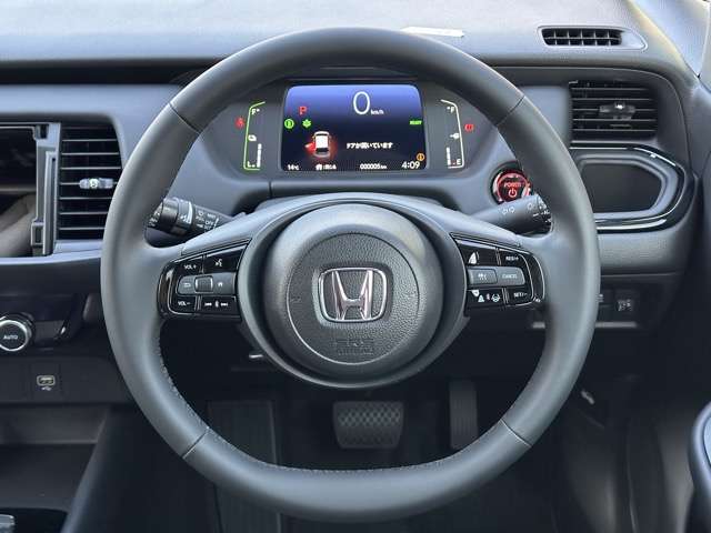 ホンダ フィット　ハイブリッド １．５ Ｅ：ＨＥＶ ホーム ブラックスタイル R6年 (東海) 99