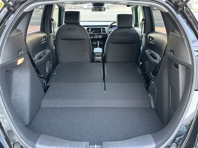 ホンダ フィット　ハイブリッド １．５ Ｅ：ＨＥＶ ホーム ブラックスタイル R6年 (東海) 99