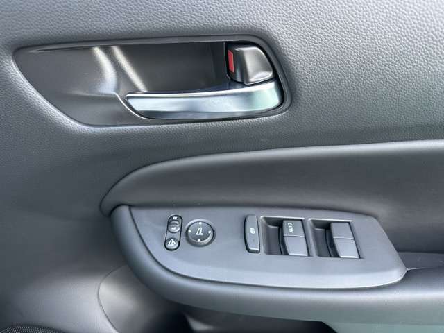 ホンダ フィット　ハイブリッド １．５ Ｅ：ＨＥＶ ホーム ブラックスタイル R6年 (東海) 99