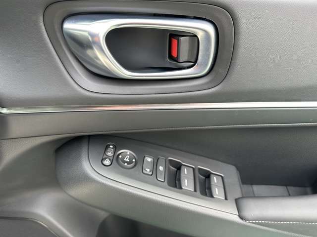 ホンダ ヴェゼル １．５ Ｅ：ＨＥＶ Ｚ R6年 (東海) 99