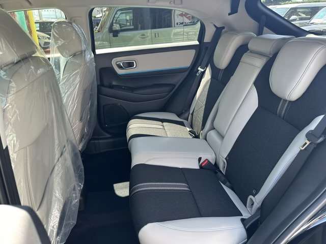 ホンダ ヴェゼル １．５ Ｅ：ＨＥＶ Ｚ プレイパッケージ R6年 (東海) 99