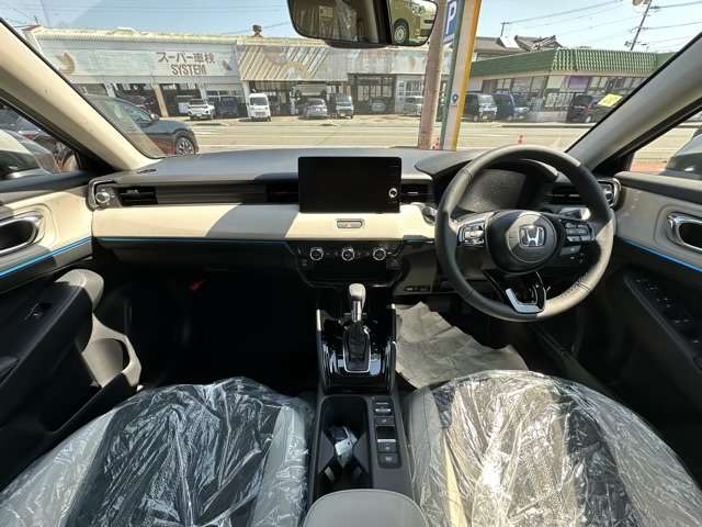ホンダ ヴェゼル １．５ Ｅ：ＨＥＶ Ｚ プレイパッケージ R6年 (東海) 99