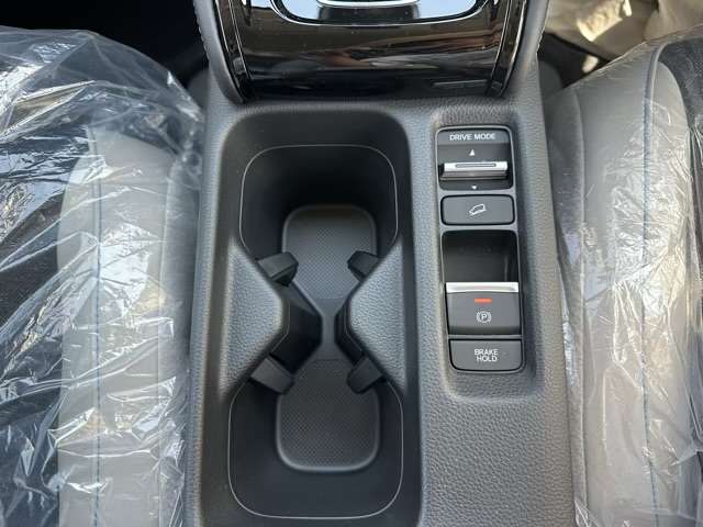 ホンダ ヴェゼル １．５ Ｅ：ＨＥＶ Ｚ プレイパッケージ R6年 (東海) 99