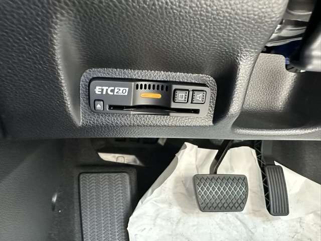 ホンダ ヴェゼル １．５ Ｅ：ＨＥＶ Ｚ プレイパッケージ R6年 (東海) 99