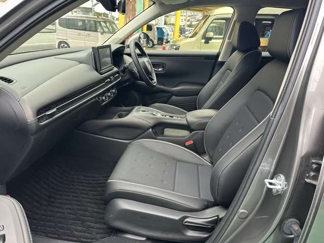 ホンダ ＺＲ－Ｖ ２．０ Ｅ：ＨＥＶ Ｘ R4年 (東海) 99