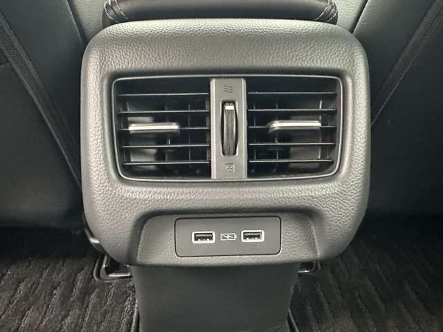 ホンダ ＺＲ－Ｖ ２．０ Ｅ：ＨＥＶ Ｘ R4年 (東海) 99