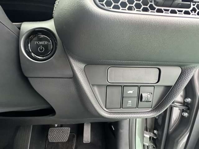 ホンダ ＺＲ－Ｖ ２．０ Ｅ：ＨＥＶ Ｘ R4年 (東海) 99