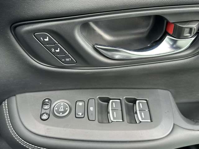 ホンダ ＺＲ−Ｖ １．５ Ｚ R5年 (東海) 99