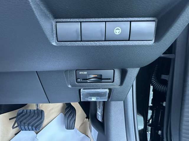 日産 ノートオーラ １．２ ＮＩＳＭＯ R6年 (東海) 99