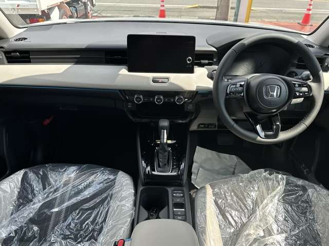 ホンダ ヴェゼル １．５ Ｅ：ＨＥＶ Ｚ プレイパッケージ R6年 (東海) 99