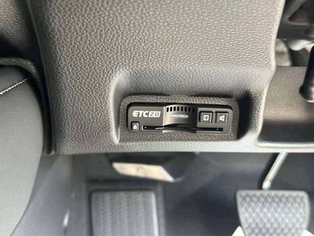 ホンダ ヴェゼル １．５ Ｅ：ＨＥＶ Ｚ プレイパッケージ R6年 (東海) 99