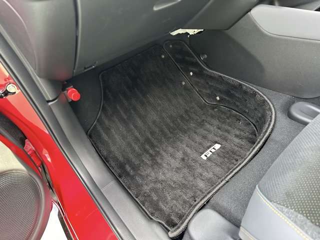 ホンダ フィット　ハイブリッド １．５ Ｅ：ＨＥＶ ＲＳ R4年 (東海) 99