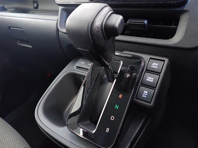 トヨタ シエンタ　ハイブリッド ハイブリッド １．５ Ｇ R5年 (関東) 99