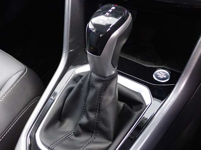 フォルクスワーゲン Ｔ－ＲＯＣ ＴＳＩ スタイル R4年 (関東) 99