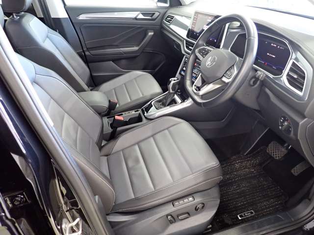 フォルクスワーゲン Ｔ－ＲＯＣ ＴＳＩ スタイル R4年 (関東) 99