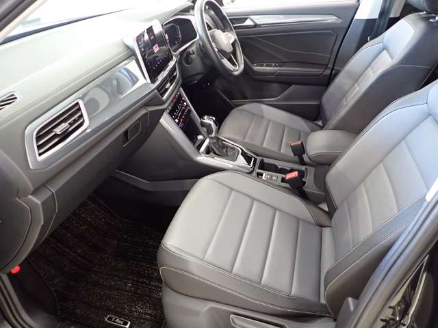 フォルクスワーゲン Ｔ－ＲＯＣ ＴＳＩ スタイル R4年 (関東) 99