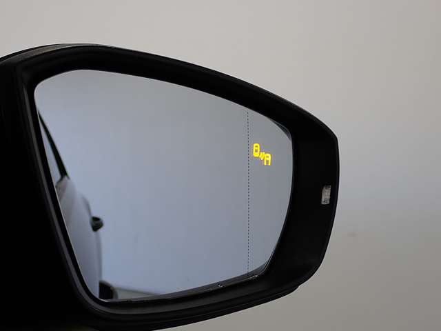 フォルクスワーゲン Ｔ－ＲＯＣ ＴＳＩ スタイル R4年 (関東) 99