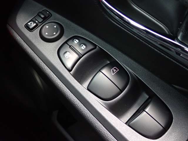 日産 キックス １．２ Ｘ ＦＯＵＲ （Ｅ－ＰＯＷＥＲ） ４ＷＤ R5年 (関東) 99