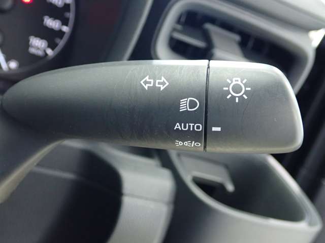 トヨタ シエンタ　ハイブリッド ハイブリッド １．５ Ｇ R5年 (関東) 99