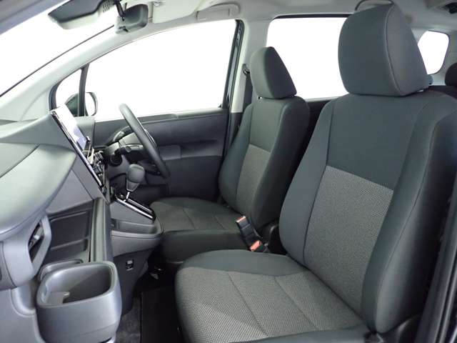 トヨタ シエンタ　ハイブリッド ハイブリッド １．５ Ｇ R5年 (関東) 99