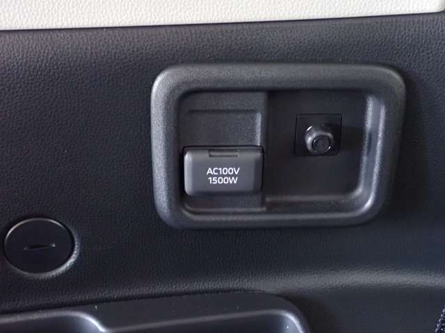 トヨタ シエンタ　ハイブリッド ハイブリッド １．５ Ｇ R5年 (関東) 99