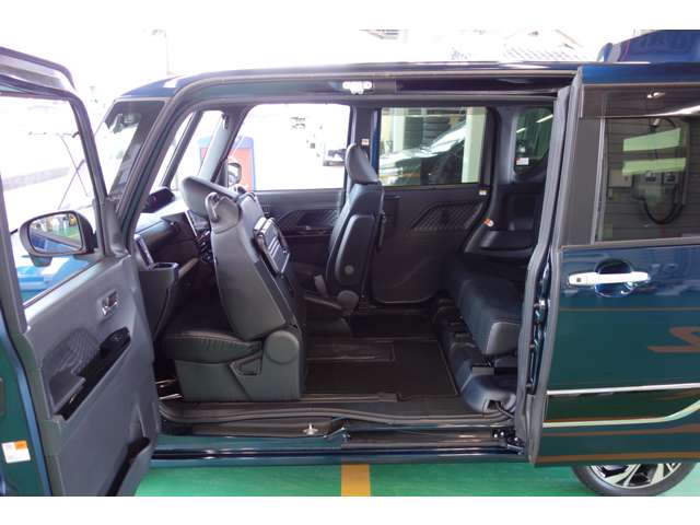 ダイハツ タント ６６０ カスタム ＲＳ スタイルセレクション ４ＷＤ R3年 () 99