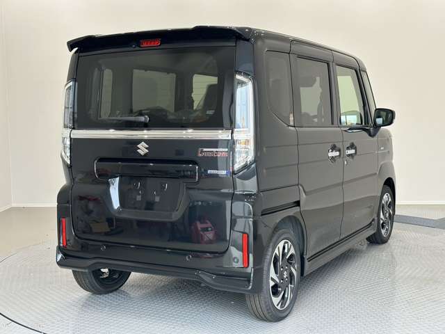 スズキ スペーシア　ギア ６６０ カスタム ハイブリッド ＸＳターボ R5年 (中国) 99