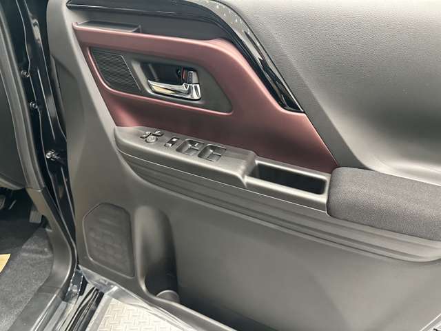 スズキ スペーシア　ギア ６６０ カスタム ハイブリッド ＸＳターボ R5年 (中国) 99