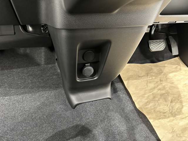 スズキ スペーシア　ギア ６６０ カスタム ハイブリッド ＸＳターボ R5年 (中国) 99