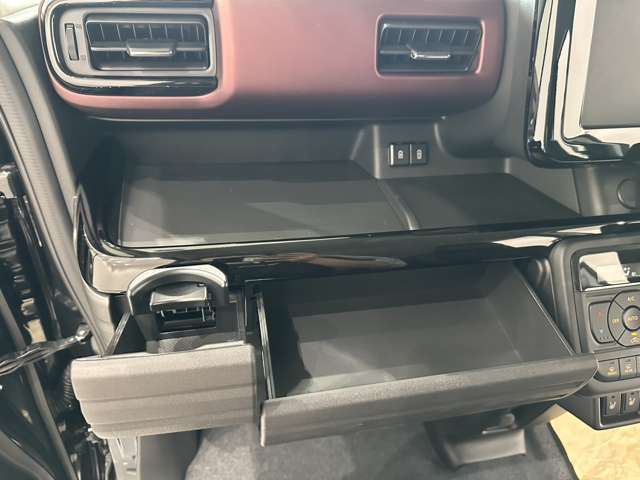 スズキ スペーシア　ギア ６６０ カスタム ハイブリッド ＸＳターボ R5年 (中国) 99