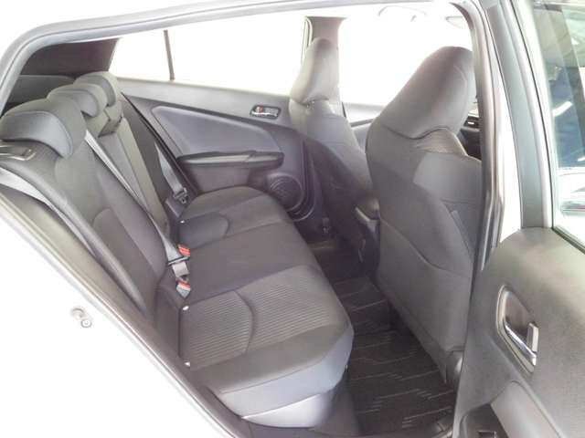 トヨタ プリウス １．８ Ａ H30年 (九州・沖縄) 99