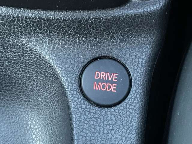 日産 ノート １．２ Ｅ－ＰＯＷＥＲ メダリスト ＦＯＵＲ ４ＷＤ R1年 (東北) 99