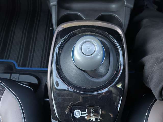 日産 ノート １．２ Ｅ－ＰＯＷＥＲ メダリスト ＦＯＵＲ ４ＷＤ R1年 (東北) 99