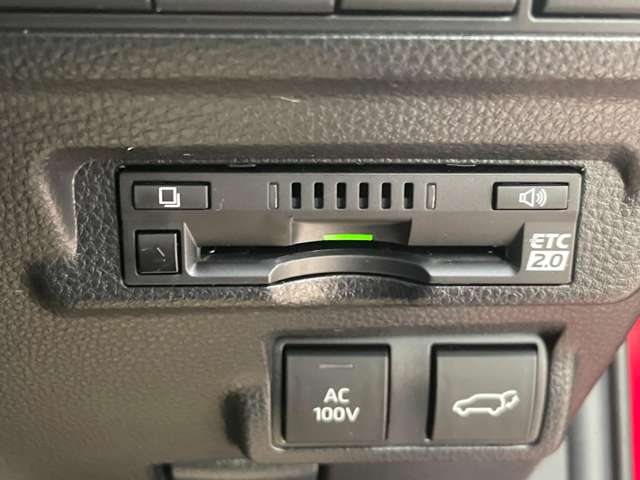 トヨタ カローラクロス　ハイブリッド １．８ ハイブリッド Ｚ Ｅ－ＦＯＵＲ ４ＷＤ R4年 (東北) 99