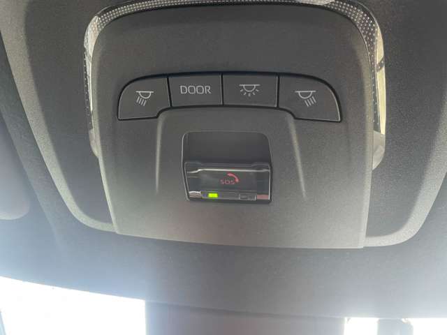 トヨタ カローラクロス　ハイブリッド １．８ ハイブリッド Ｚ Ｅ－ＦＯＵＲ ４ＷＤ R4年 (東北) 99