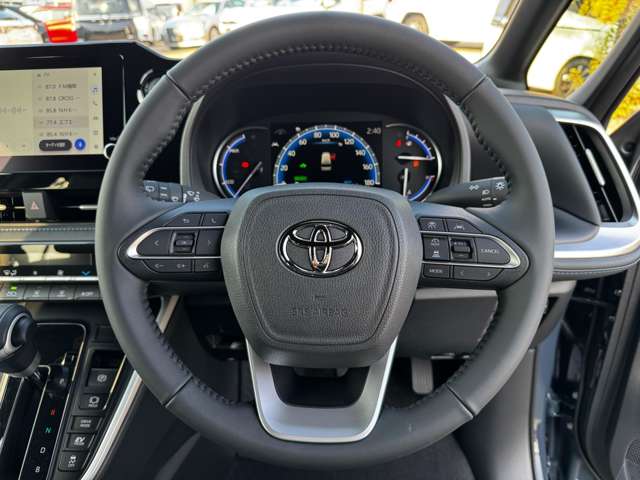 トヨタ ヴォクシー １．８ ハイブリッド Ｓ－Ｚ R7年 (九州・沖縄) 99