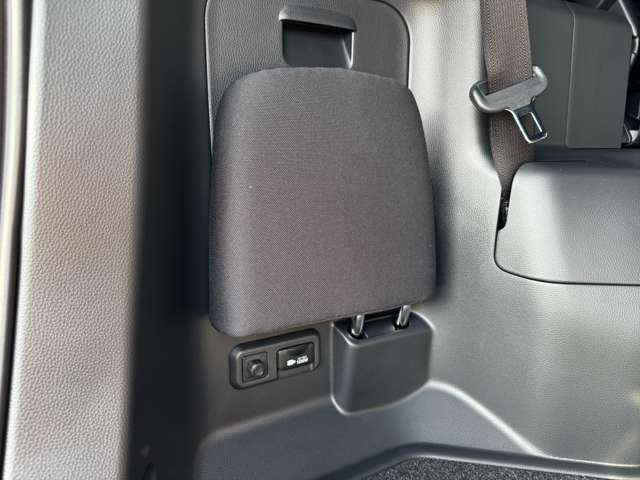 トヨタ ヴォクシー １．８ ハイブリッド Ｓ－Ｚ R7年 (九州・沖縄) 99