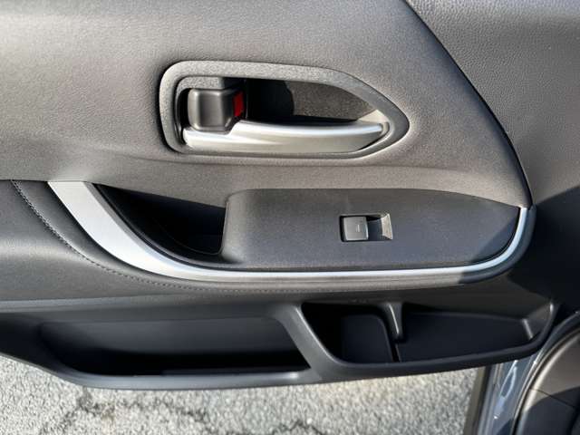 トヨタ ヴォクシー １．８ ハイブリッド Ｓ－Ｚ R7年 (九州・沖縄) 99