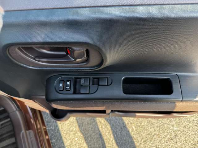 トヨタ スペイド １．５ Ｆ H25年 (九州・沖縄) 99