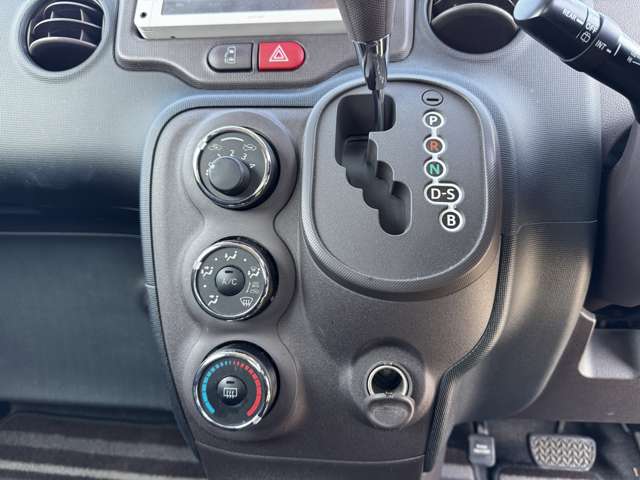 トヨタ スペイド １．５ Ｆ H25年 (九州・沖縄) 99