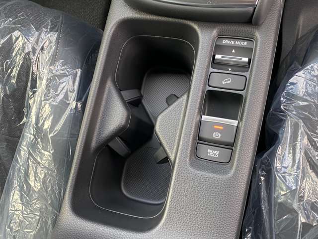 ホンダ ヴェゼル １．５ Ｅ：ＨＥＶ Ｚ R6年 (九州・沖縄) 99