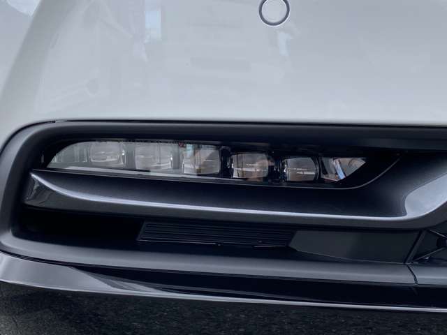 ホンダ ヴェゼル １．５ Ｅ：ＨＥＶ Ｚ R6年 (九州・沖縄) 99