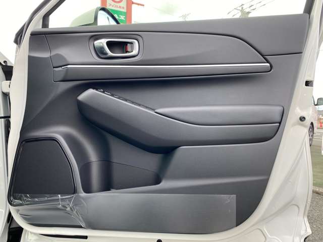 ホンダ ヴェゼル １．５ Ｅ：ＨＥＶ Ｚ R6年 (九州・沖縄) 99